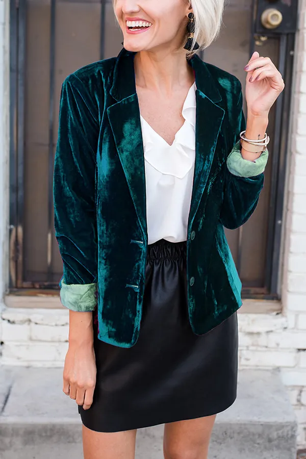 Chic Influencer Velvet Blazer