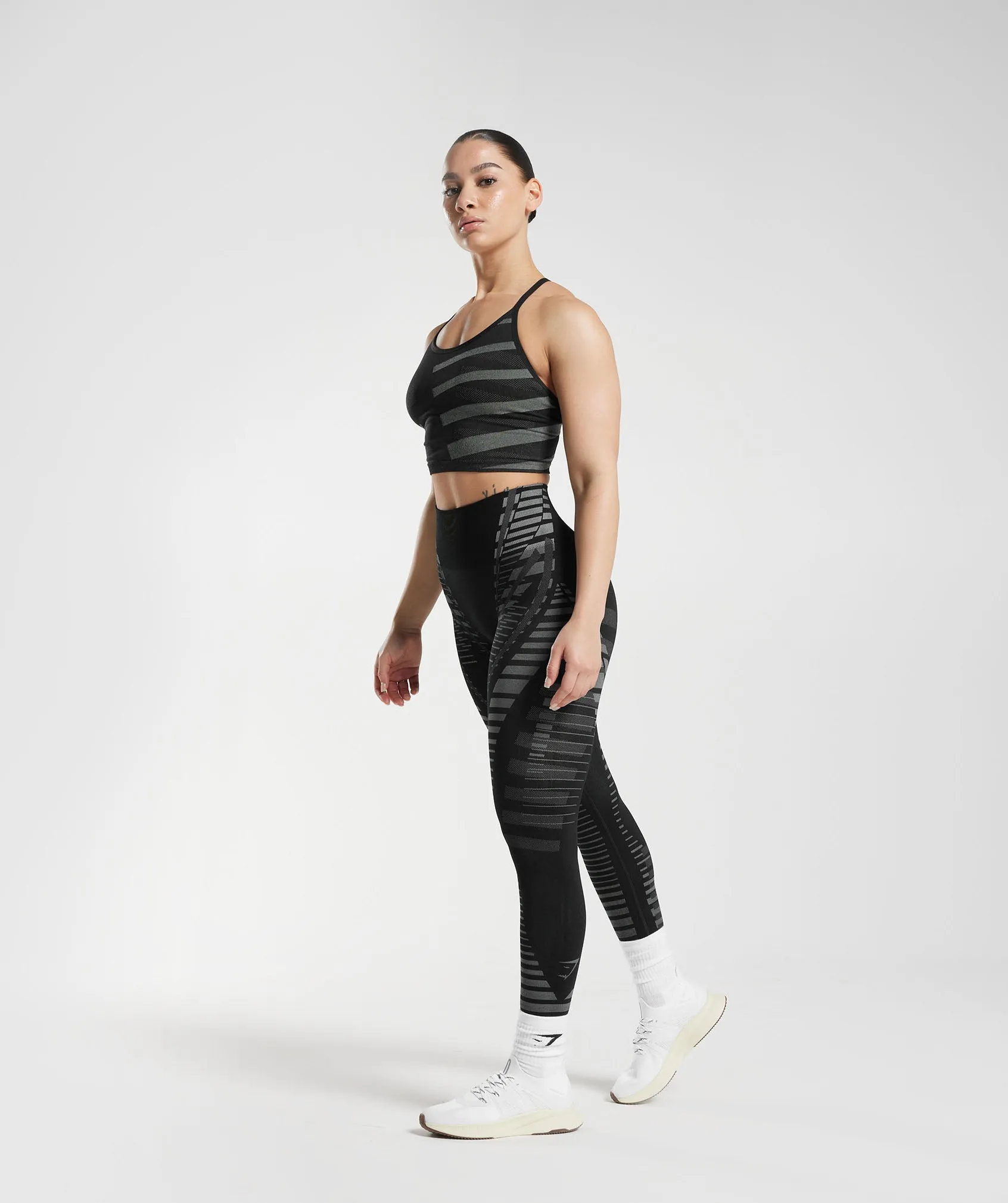 Gymshark Apex Limit Cami Tank - Black/Light Grey