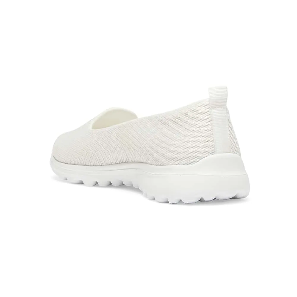 Perry Sneaker in White Stretch